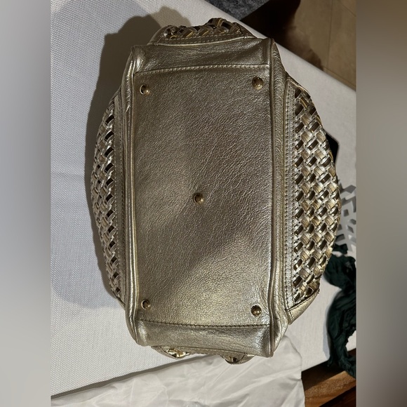 Vintage Versace Metallic Gold Leather Medusa Medium Bag - Picture 4 of 11